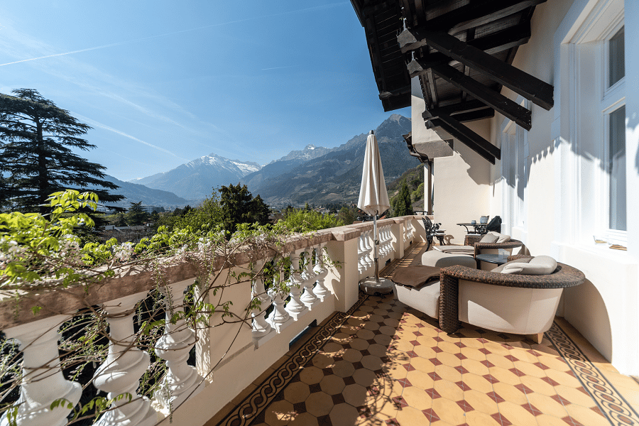 Apartment with panoramic view of the Italian Alps