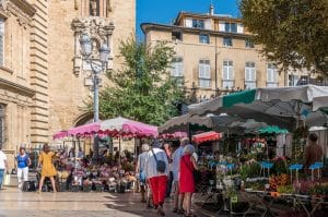 Retiring in France: How to do it, pros and cons, best places