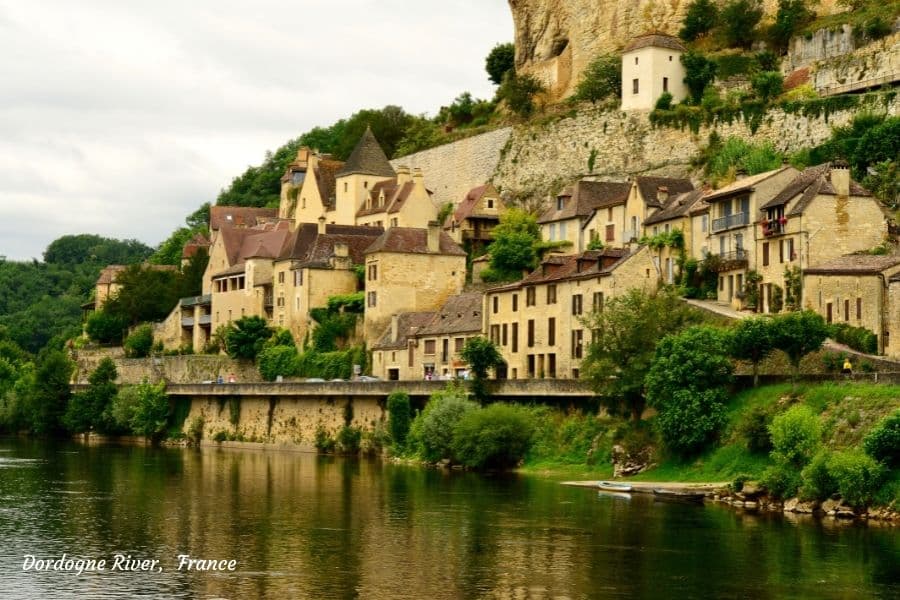 Best places to live in France for English speakers
