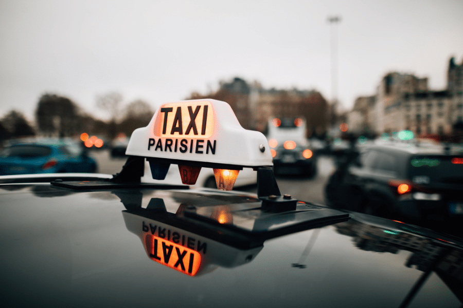 Taxi Paris France